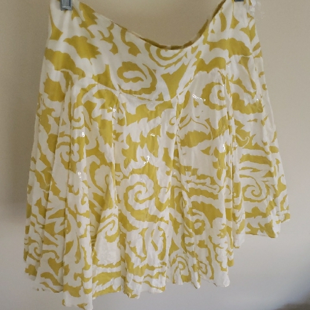 Elegant Yellow Patterned Skirt